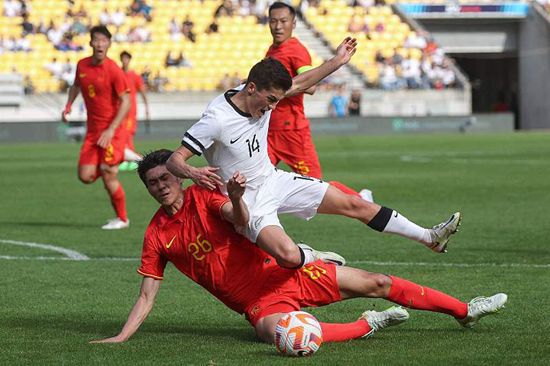 美妇岳出轨迎合高潮
